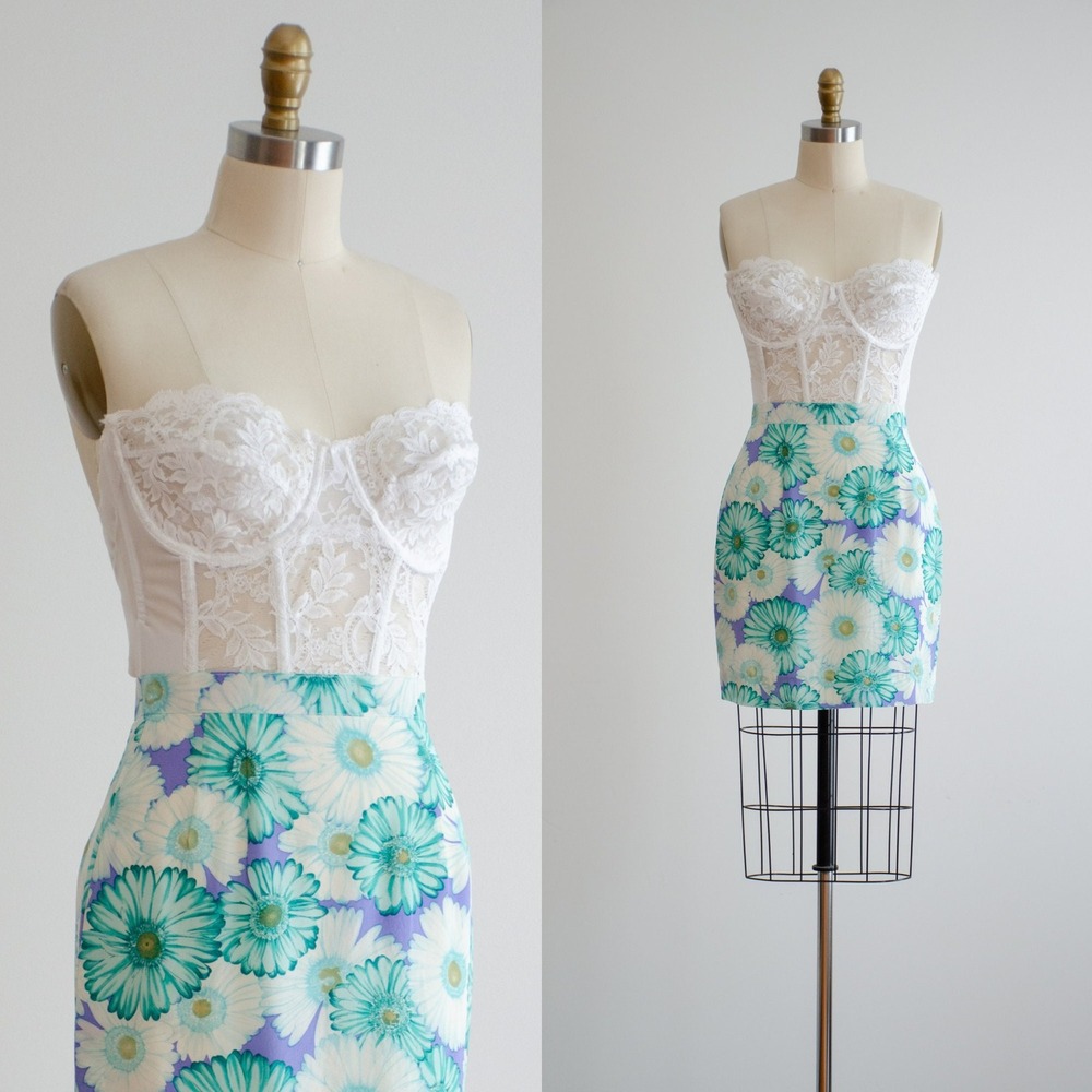cottagecore skirt 90s y2k‎ vintage green white gerbera daisy silk mini skirt